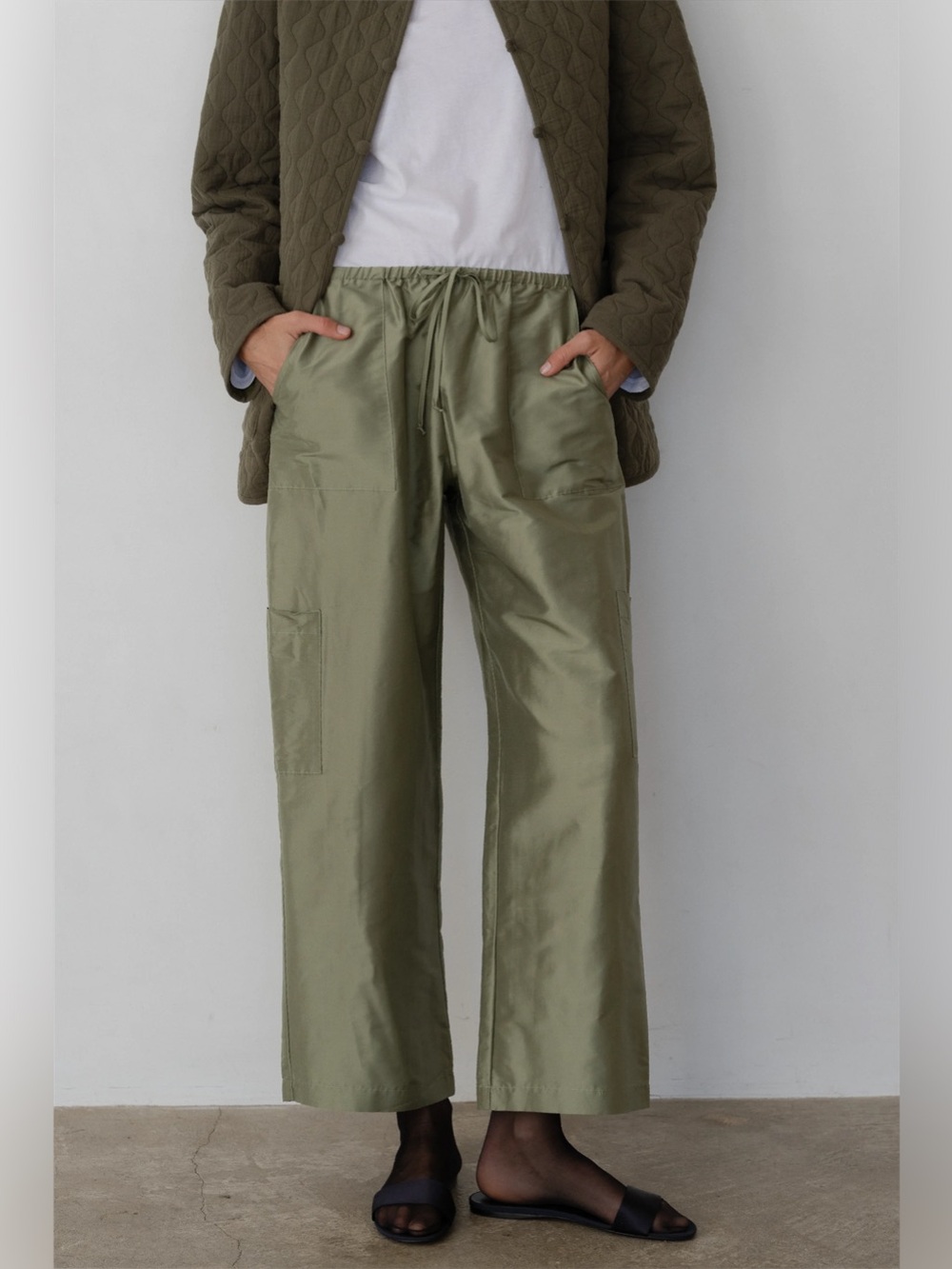 NWT DONNI Taffeta cargo pants in oregano